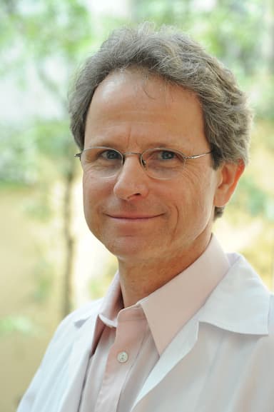 Dr. Bernhard  Bartosch